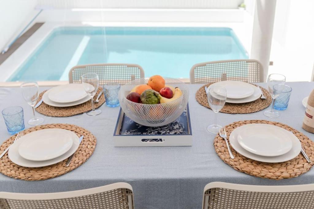 Seascape Villa Private Pool & Rooftop Jacuzzi With Sea View Near Manta Rota Beach วิลา โนวา เด คาเซลา ภายนอก รูปภาพ